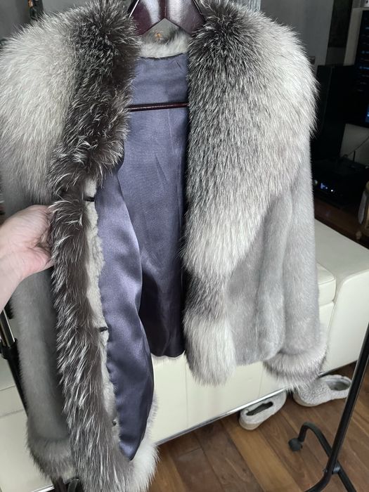 Полушубок голубая норка, воротник писец. Италия.