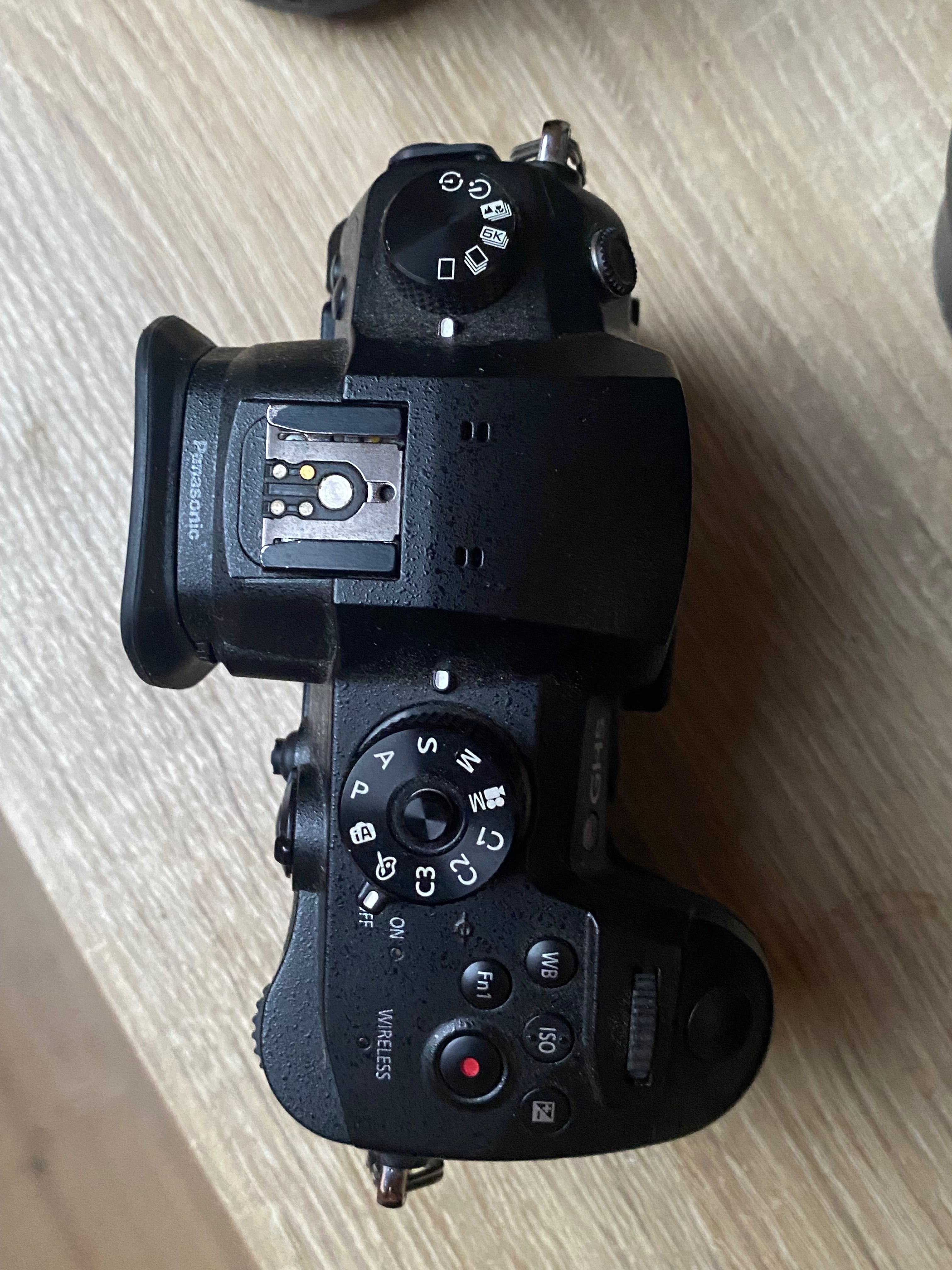 Lumix GH5 + Panasonic 12-35mm f2.8 /// DODATKI