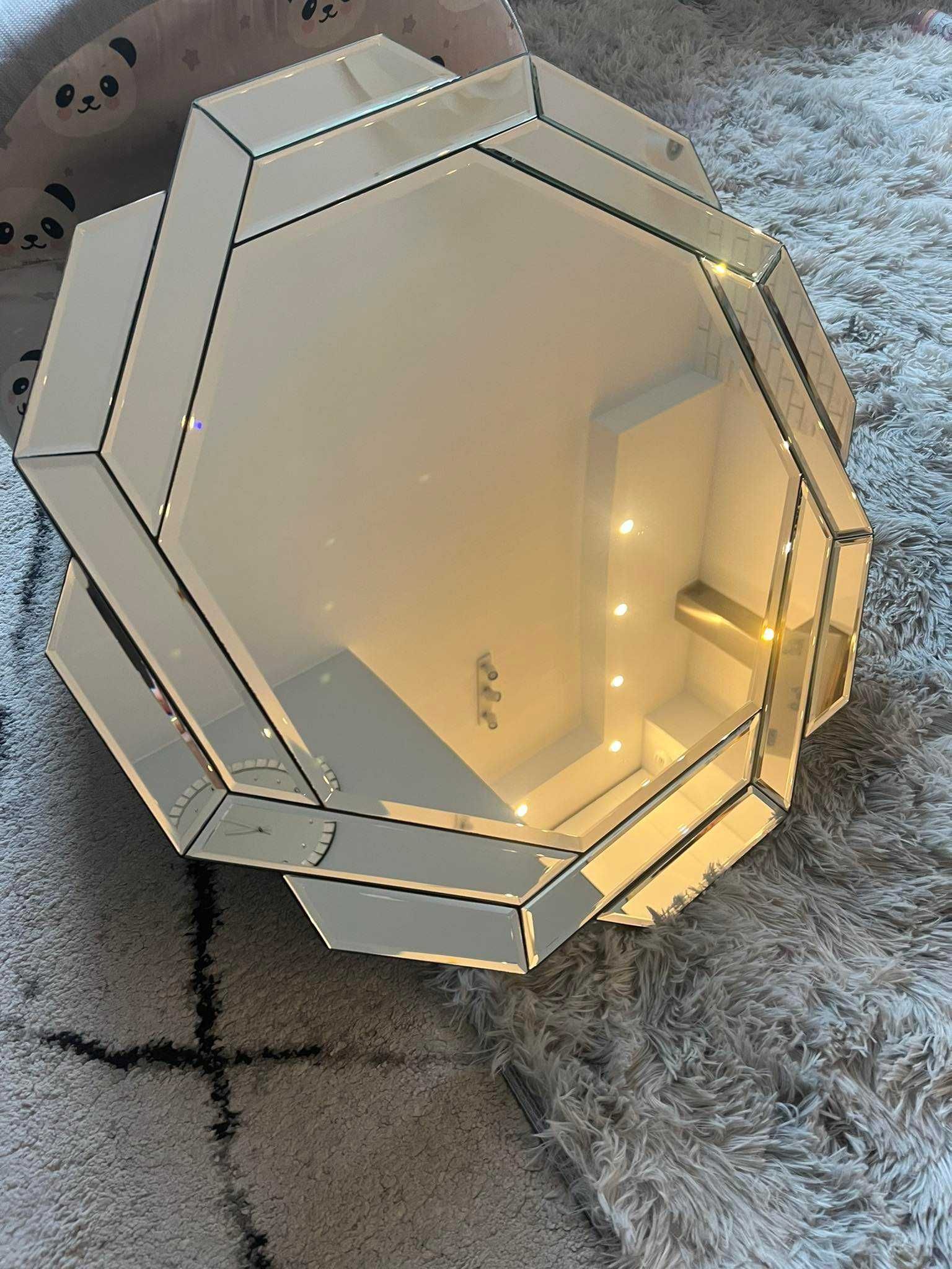 Przepiękne lustro w kształcie ośmiokąta Grandyard Decor Mirrors