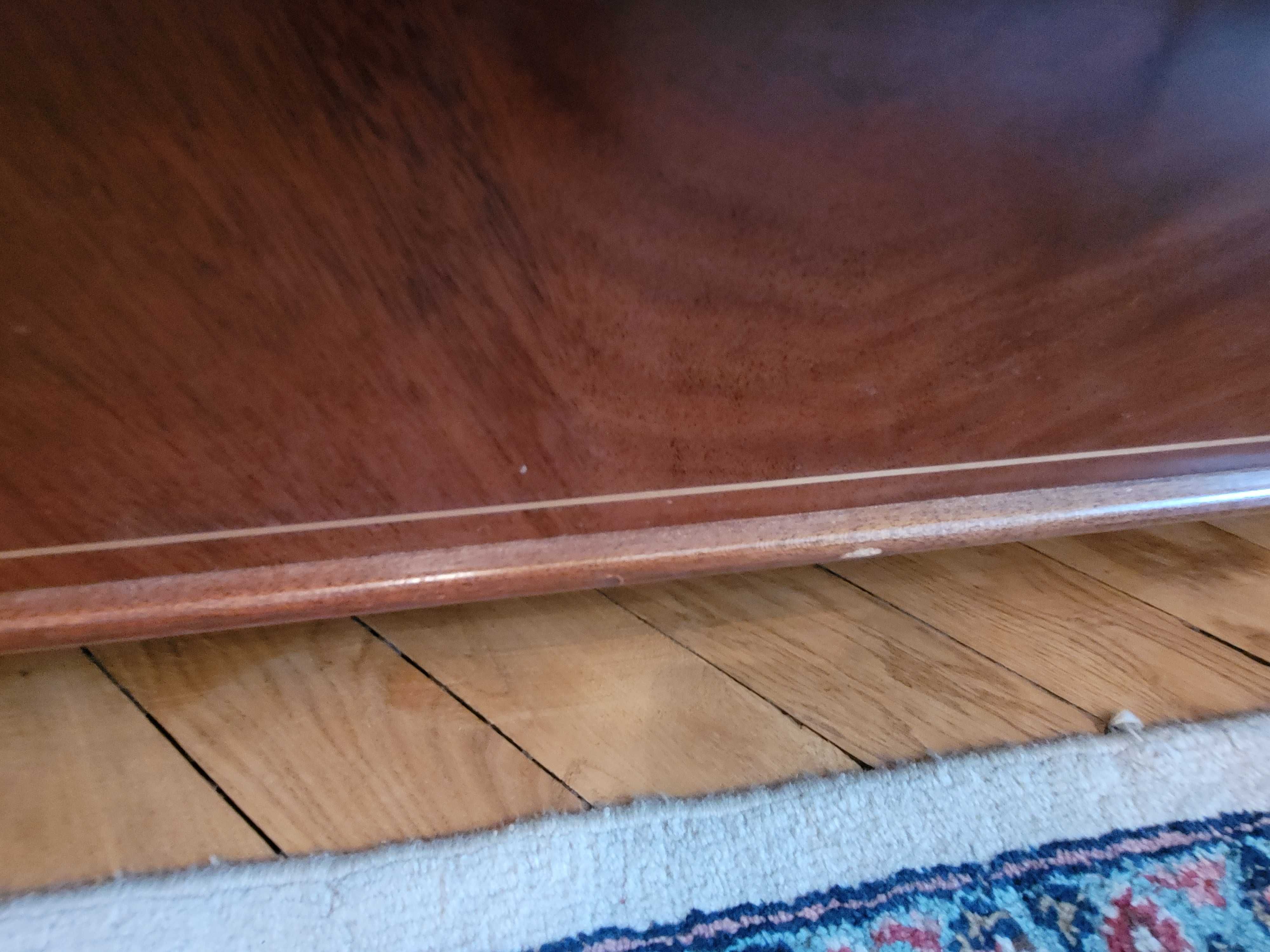 Kanapowersalka Henryków, Biedermeier z intarsją