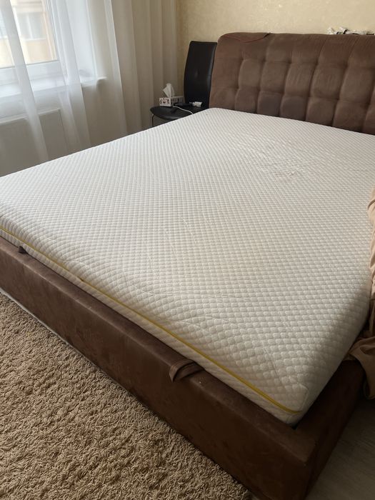 Продам матрац б/у
