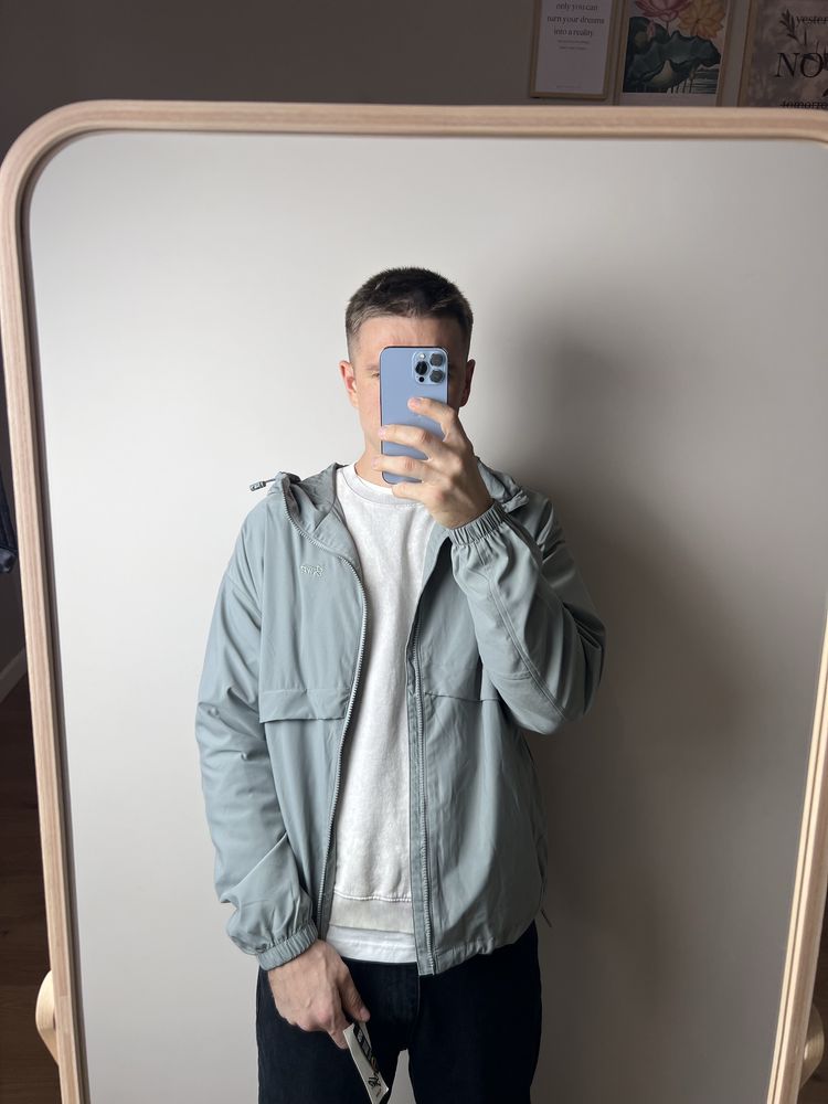 Чоловіча вітровка Pull&Bear  з капюшоном !!!
