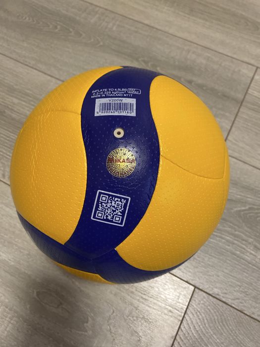 М'яч волейбольний Mikasa V200W