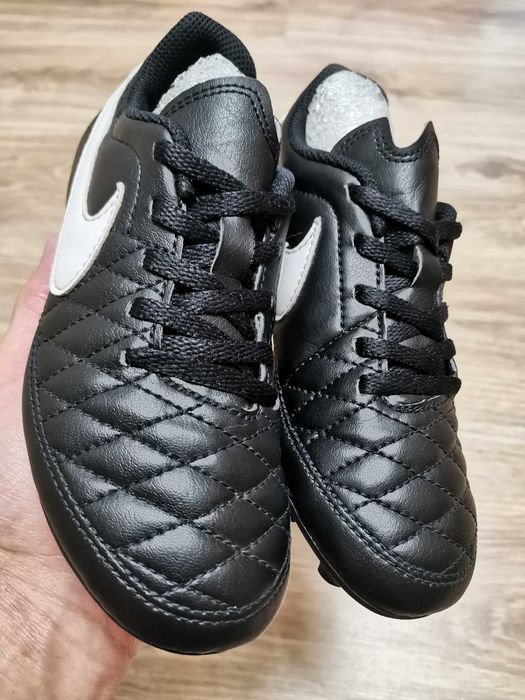 Продам бутси Nike Majestry FG 30 розміру.