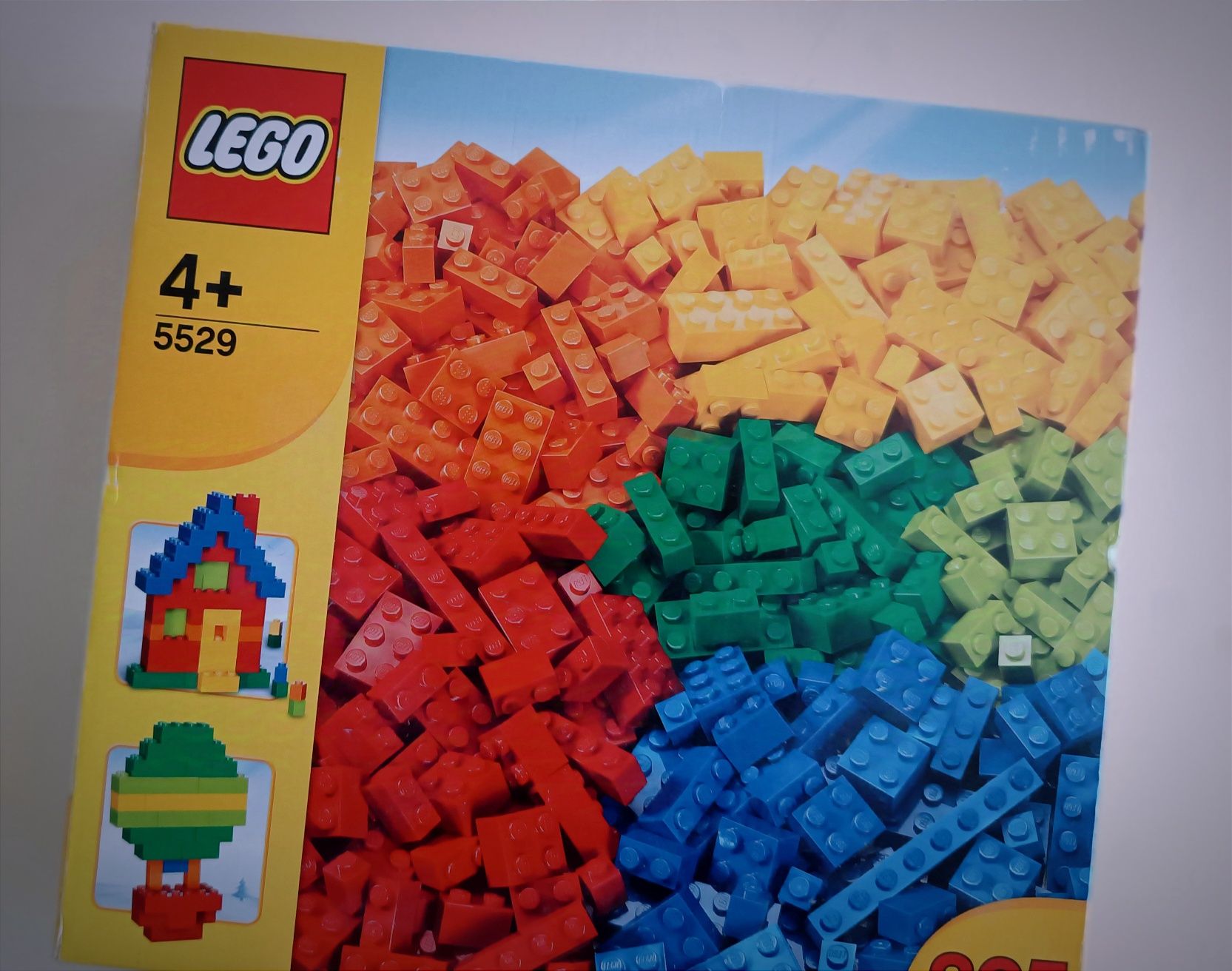 Lego com 325 peças