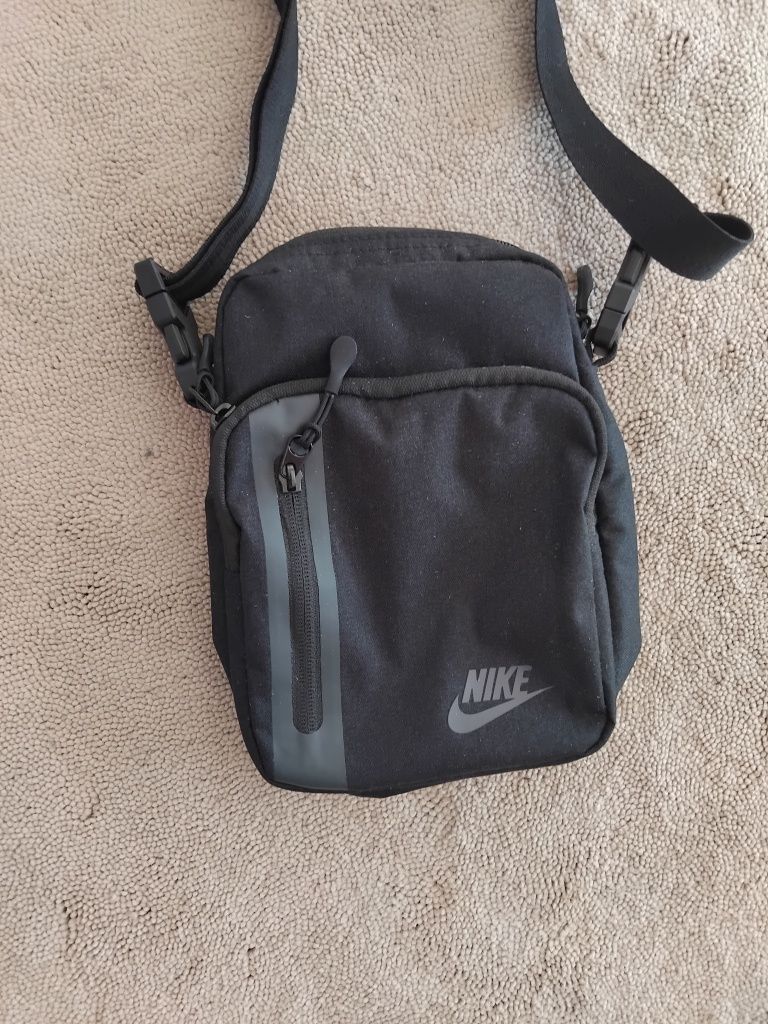 Bolsa nike  nova