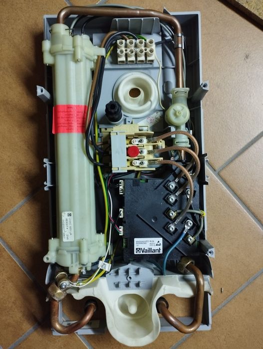 Podgrzewacz przepływowy Vaillant elektryczny terma boiler