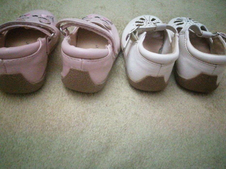 Sapatos de criança 2 pares