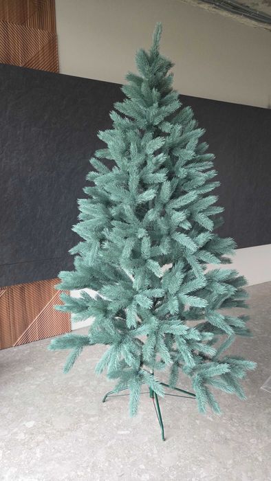 Продам штучну ялинку. Ель искувственная.