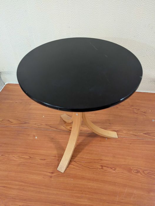 Mesa de madeira redonda IKea