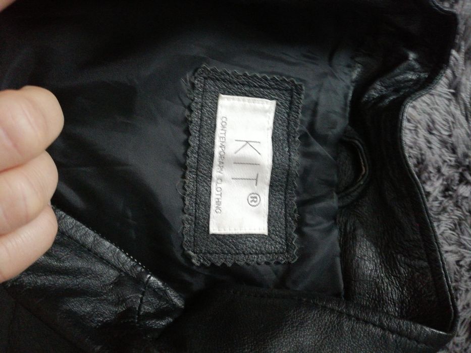 Kurtka skórzana czarna krotka