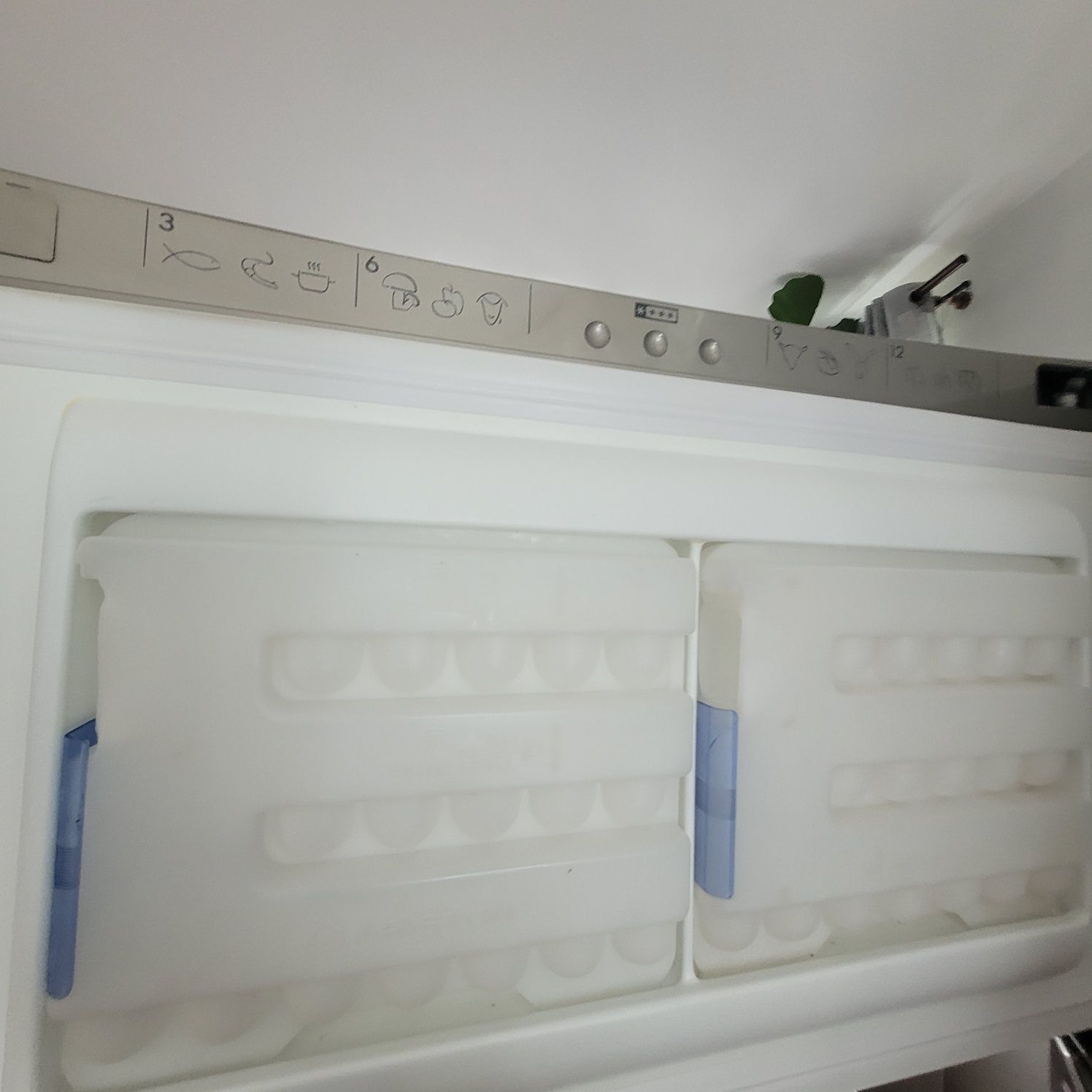 ARISTON xxl olbrzymia lodówka 70cm x 180cm z zamrażalnikiem