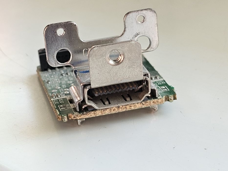 Amplituner Denon AVR-X1000 na części