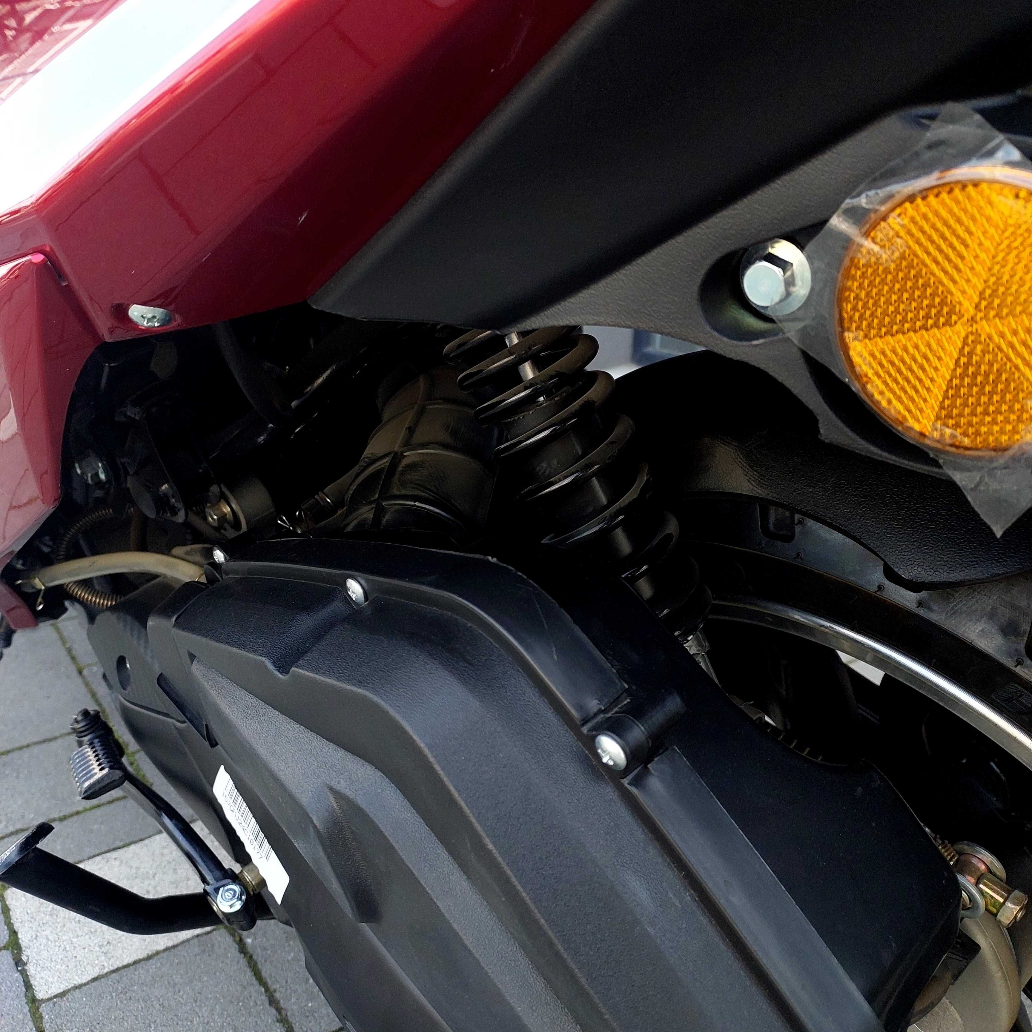 Скутер Spark SP150S-18, міський універсальний, гарантія, доставка