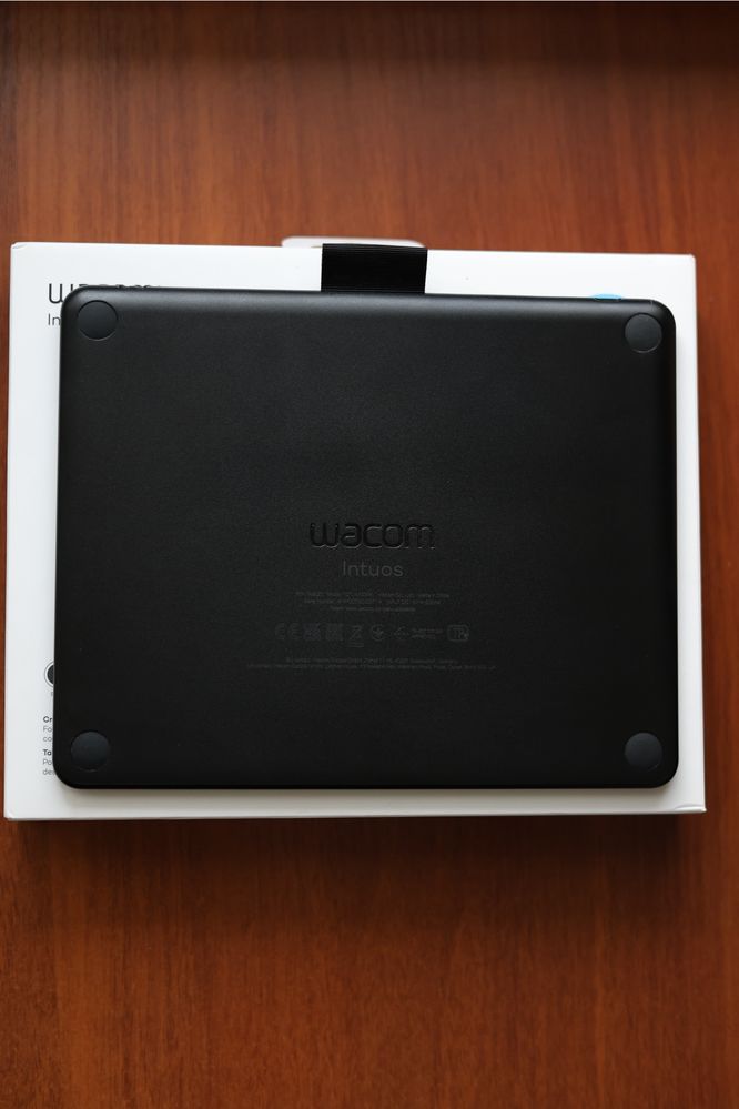 Графічний планшет Wacom Intuos S Bluetooth Black