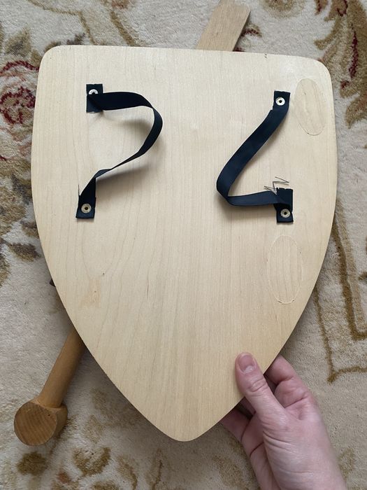 Щит і меч Дракула