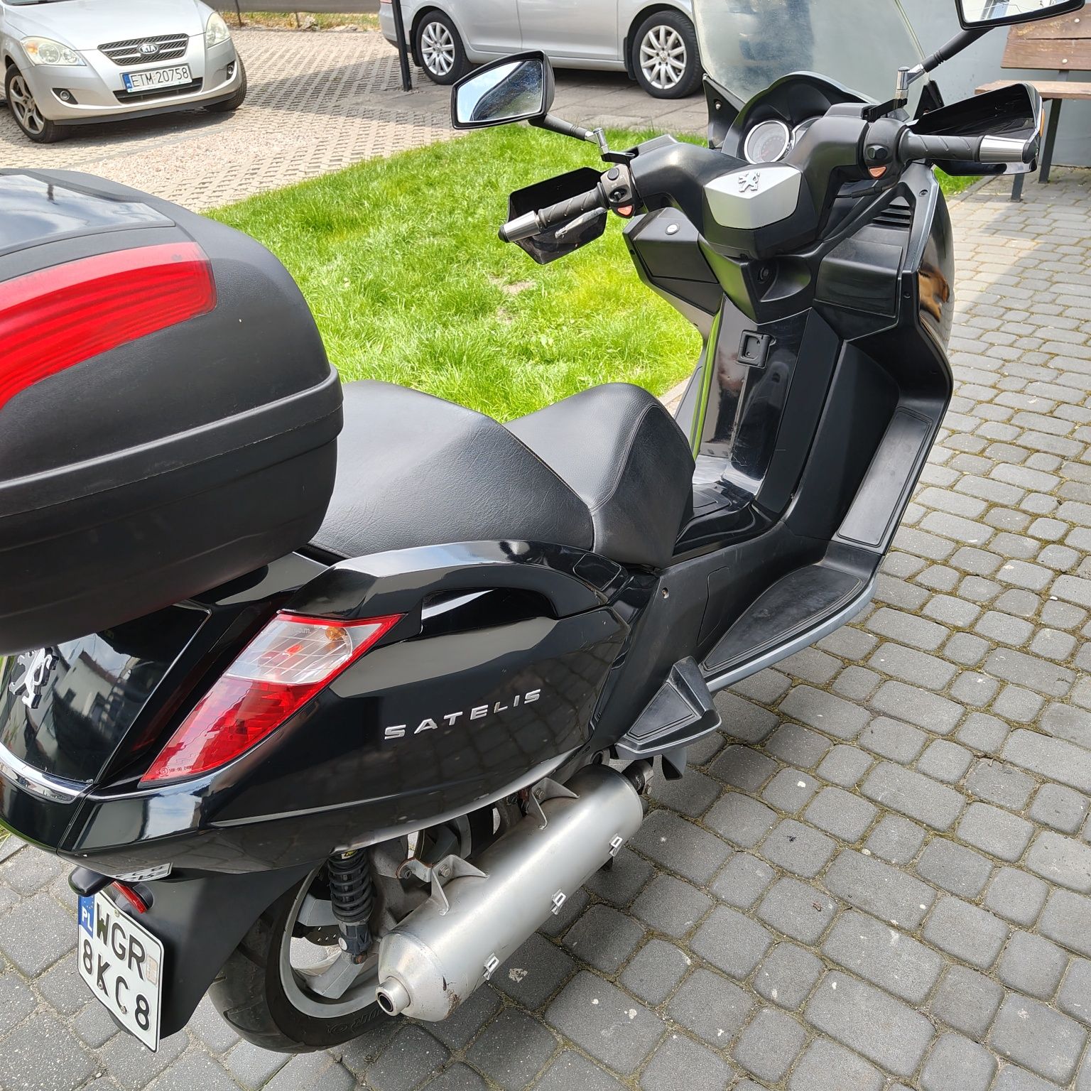 Skuter satelis 125