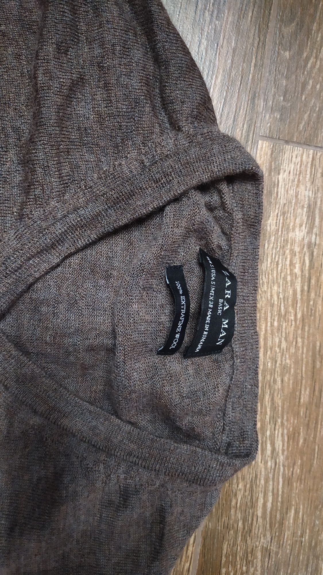 Sweterek męski S Zara MEN 100% extrafine wełna brązowy cienki