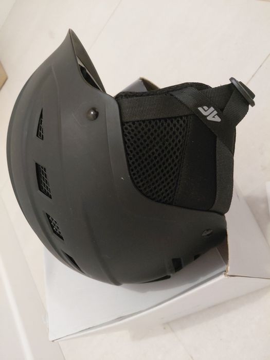 Kask narciarski 4f rozmiar L