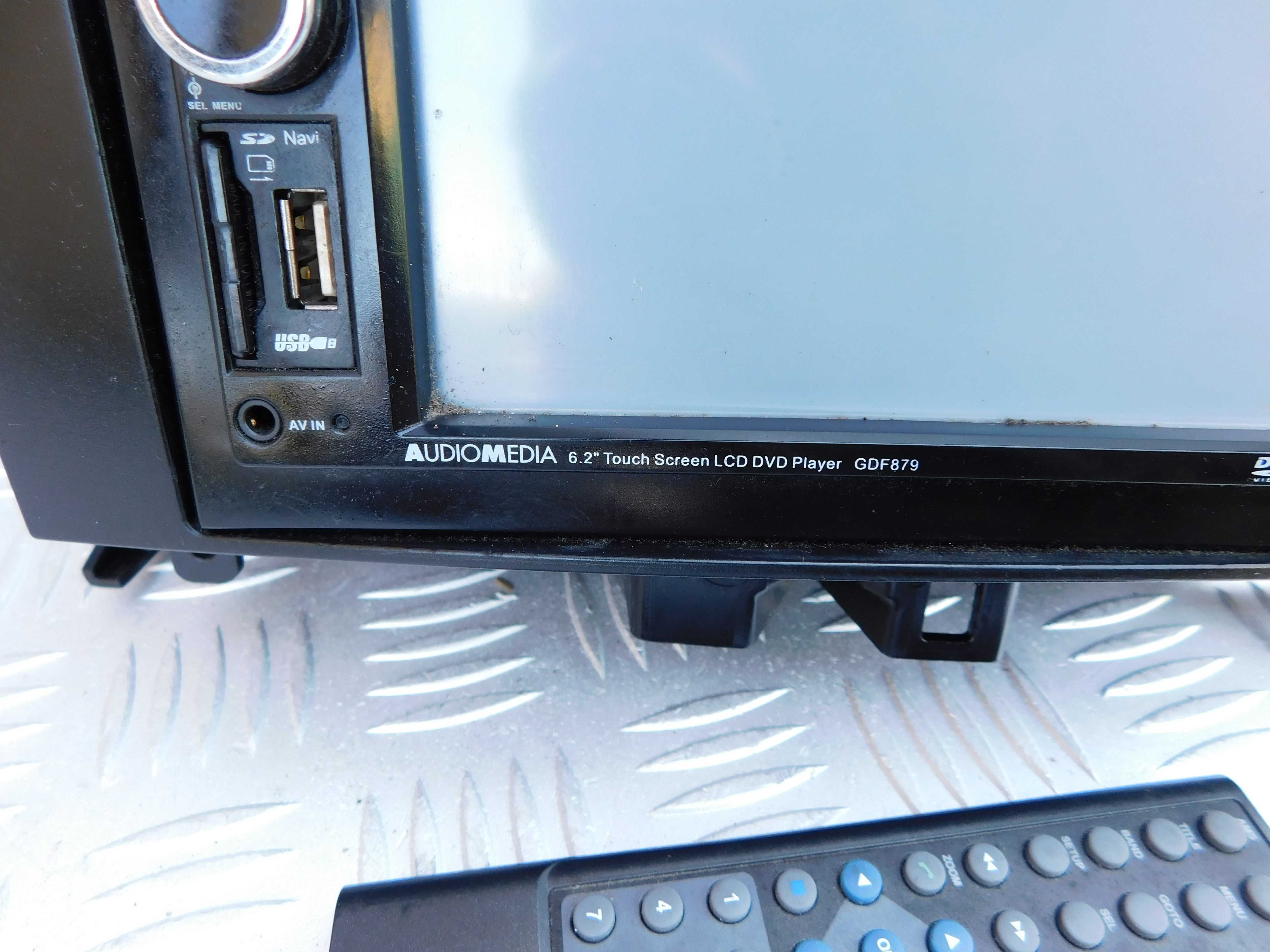Mercedes Sprinter 906 radio duże z pilotem Audiomedia nawigacja tv