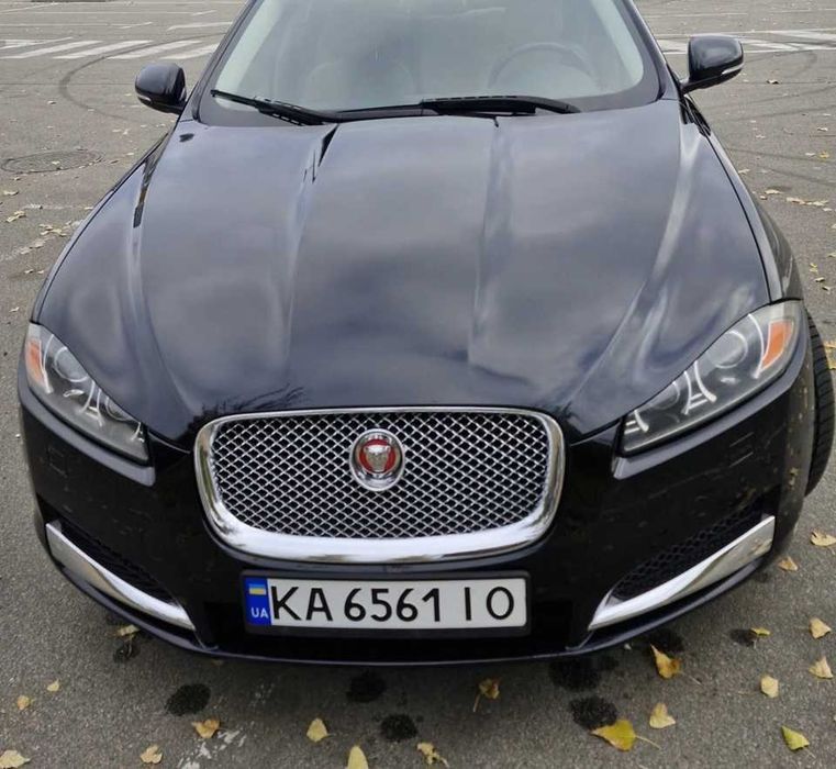 Продам Jaguar XF 2.0 2013 року у хорошому стані