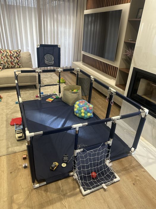 Parque de bebé/criança