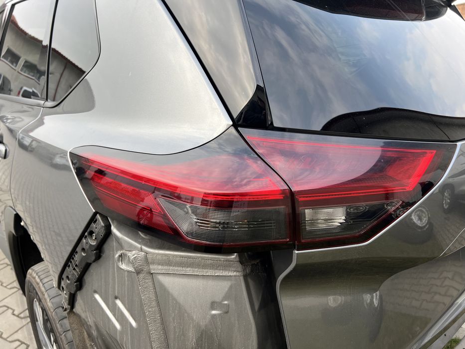 Фанарь фонарь ліхтар фара задня ліва Rogue T33 20-25р