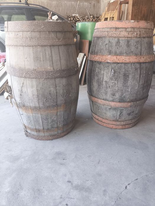 3 Pipas de madeira
