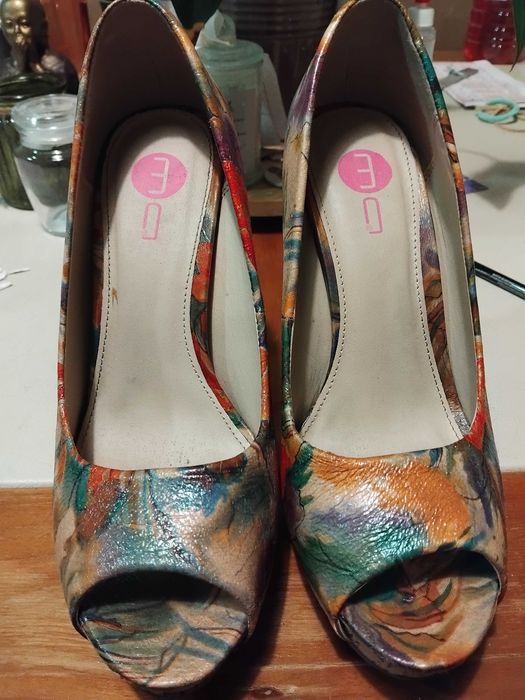 Sapatos Elegantes de Mulher