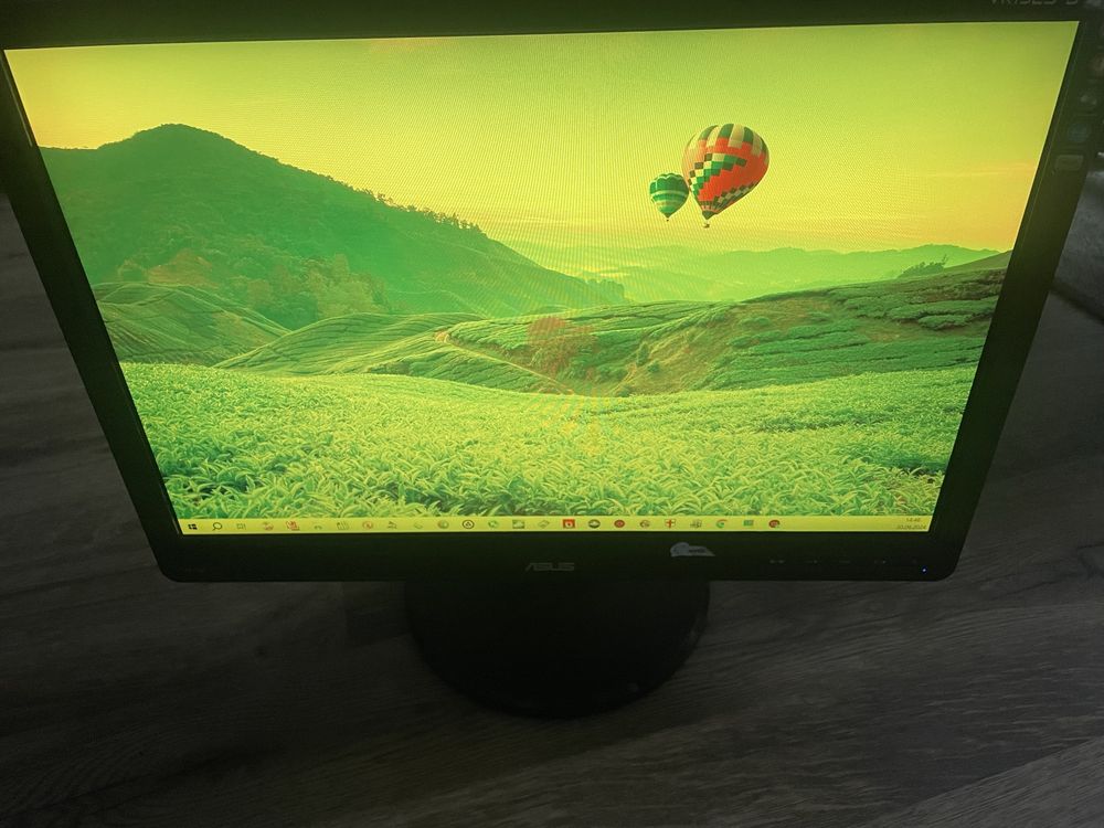 Monitor do komputera - uszkodzony