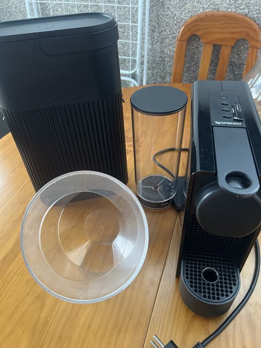 Máquina de cafe , suporte de cápsulas