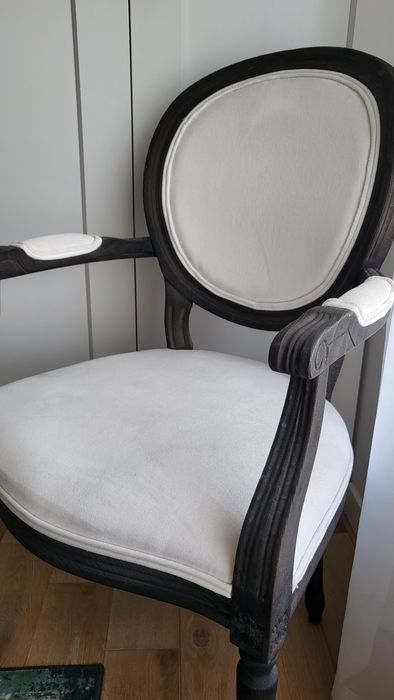 Fotel Ludwik Medalion