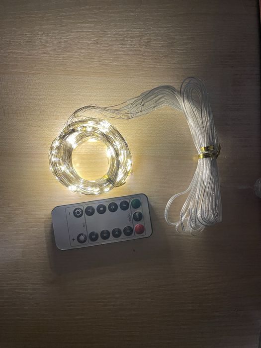 Гірлянда-штора тепле біле світло — атмосфера затишку і комфорту!