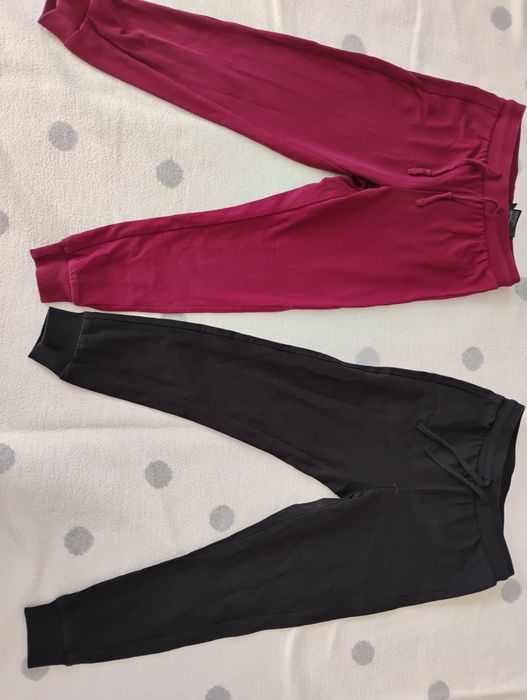 2 pary rajstop r. 110/116 H&M 2 pary spodni dresowych H&M