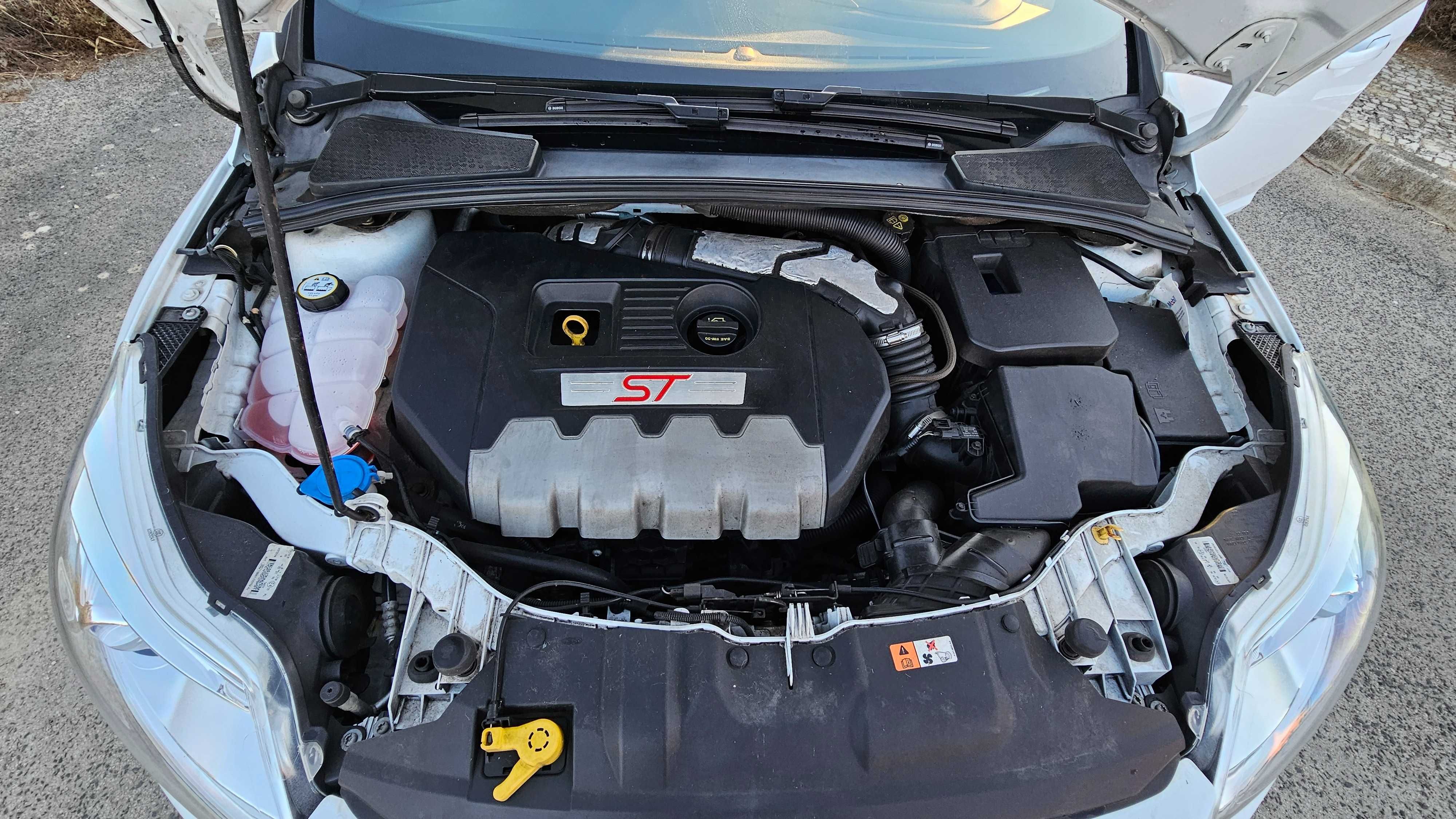 Ford Focus SW 2.0 EcoBoost ST 250cv