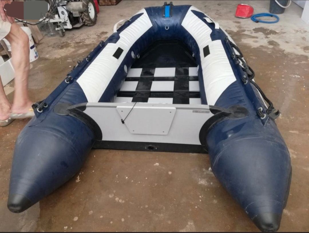 Barco insuflável Dinghy 2,4mt