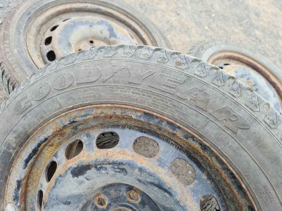 4szt KOŁA 5x112 16" et42 205/55 +opony zimowe AUDI A3 A4 A6 VW Passat