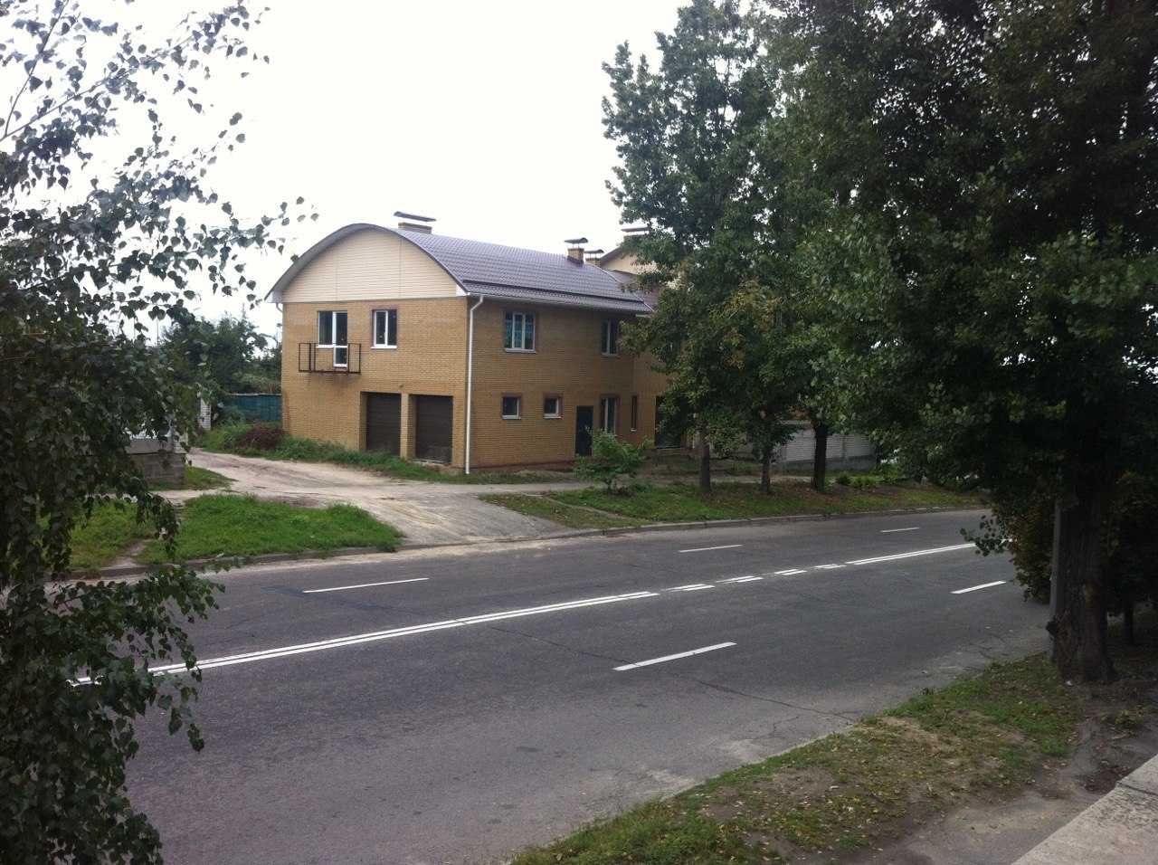 Продам 2-х уровневую квартиру в новом танхаусе по ул Щорса.Недорого