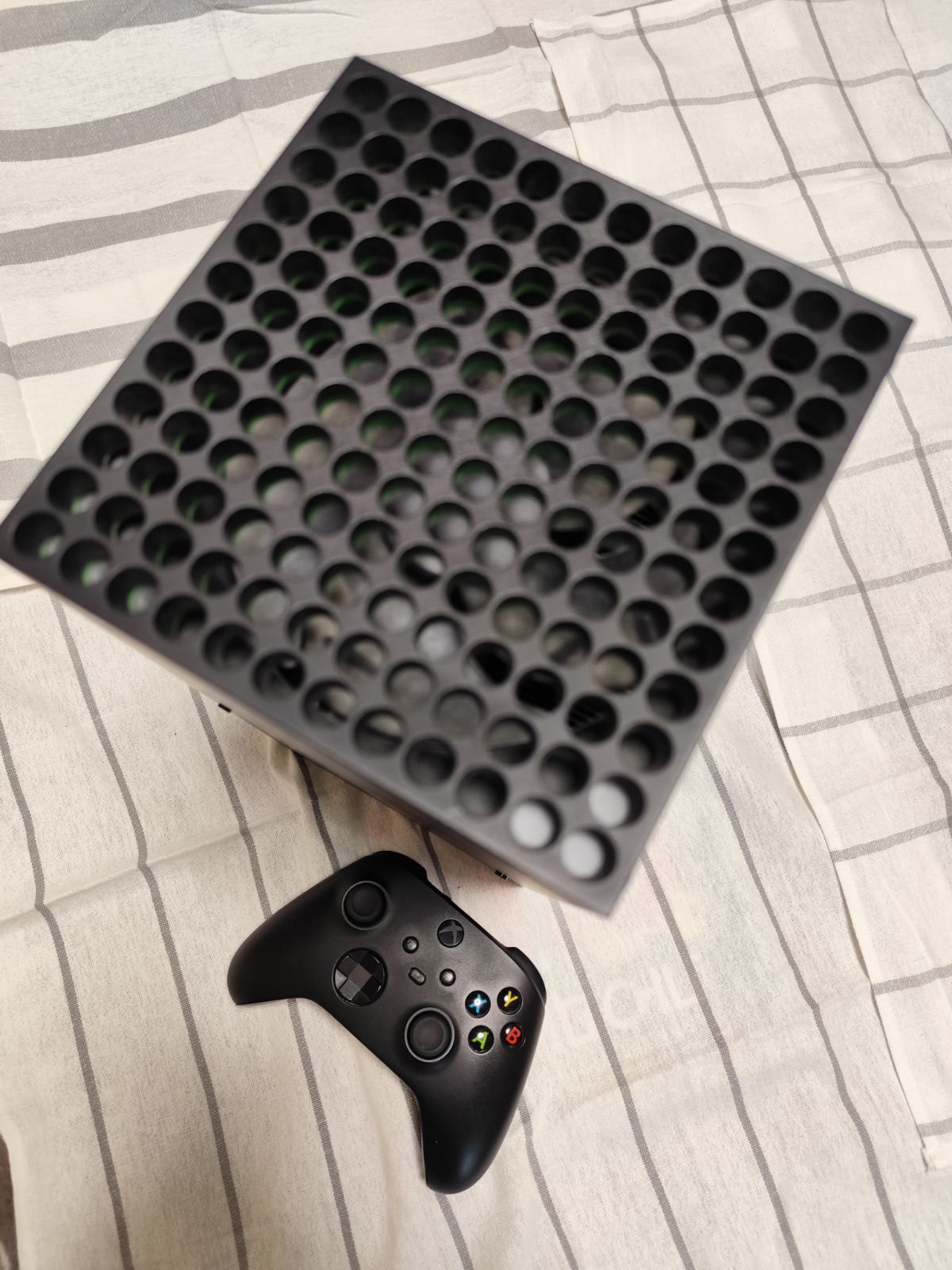 Консоль Xbox Series X 1TB – майже новий, відмінний стан!