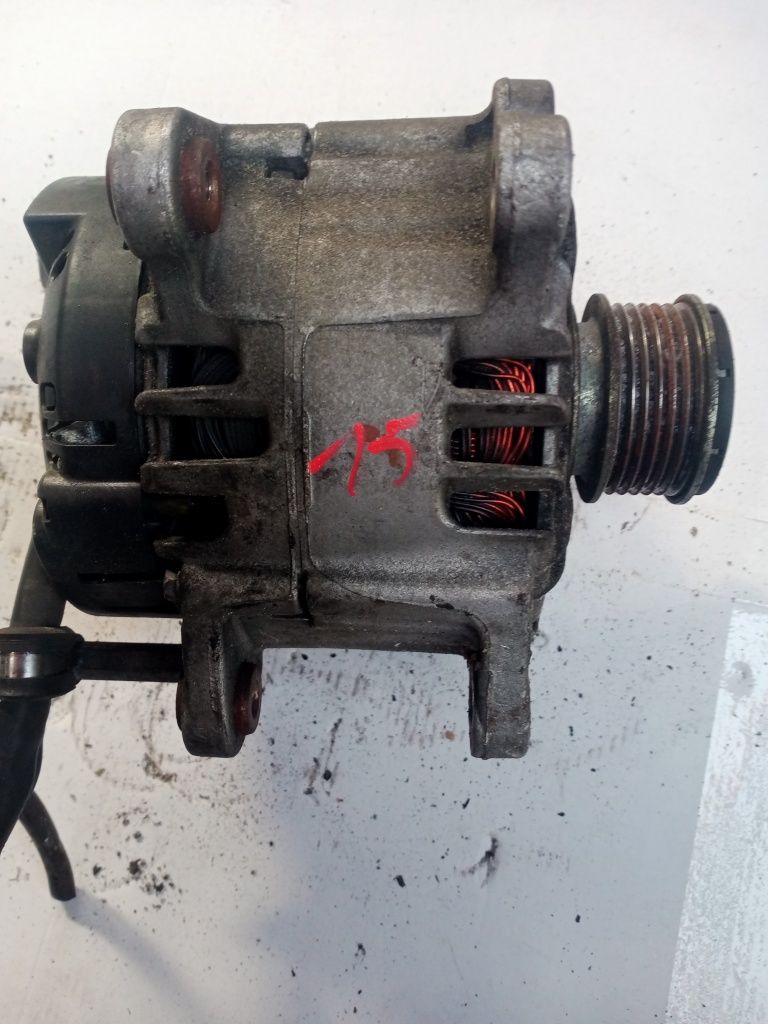 Sprzedam używany alternator volkswagen 03p903023d