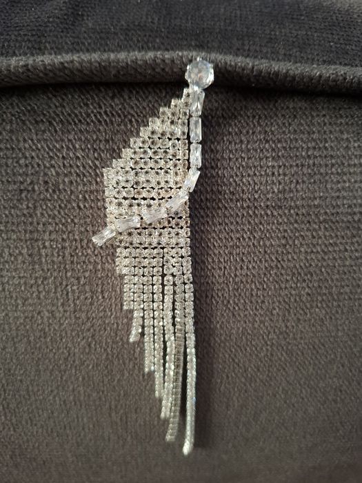 Kolczyk jeden długi cyrkonie srebrne