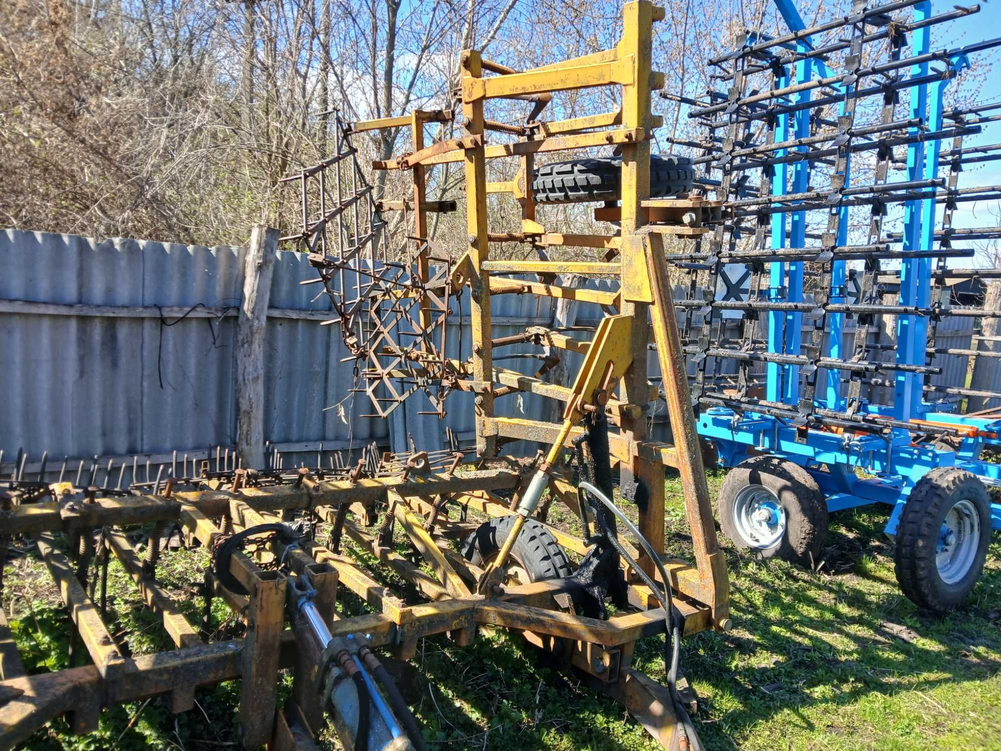 Продам культиватор 8 метрів.