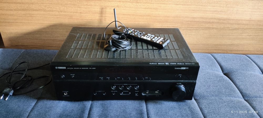 Yamaha rx-483 amplituner