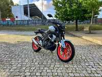 Yamaha MT 125 com escape Akrapovic