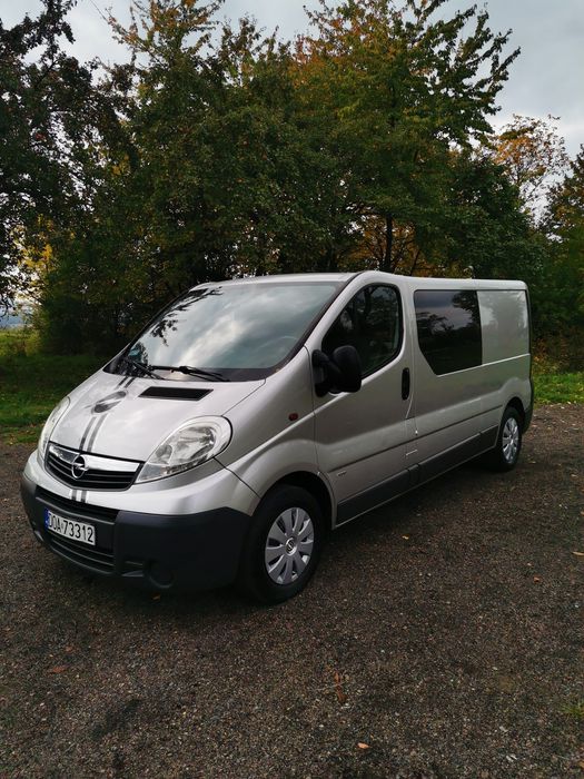 Opel Vivaro 2012 LOONG Brygadowka 6 osób Holenderka