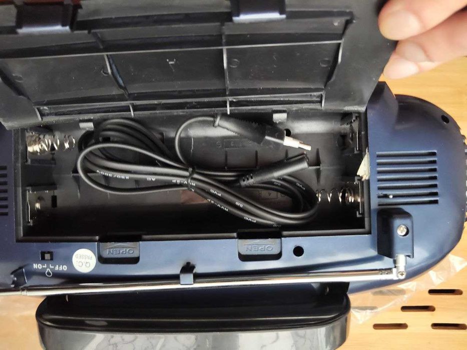 НОВАЯ! Аудиомагнитола кассетная FM TOXI приемник магнитофон