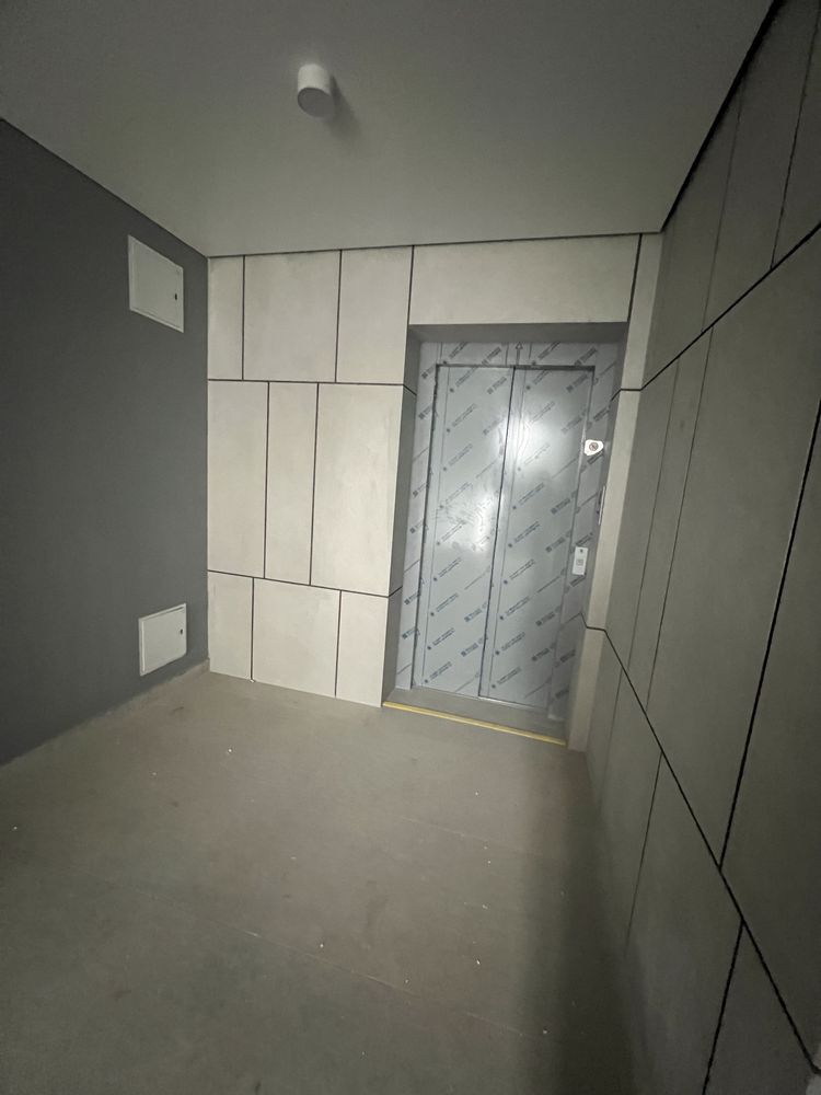 Продаж 2 кі-ної квартири 1100 квадрат// Газ
