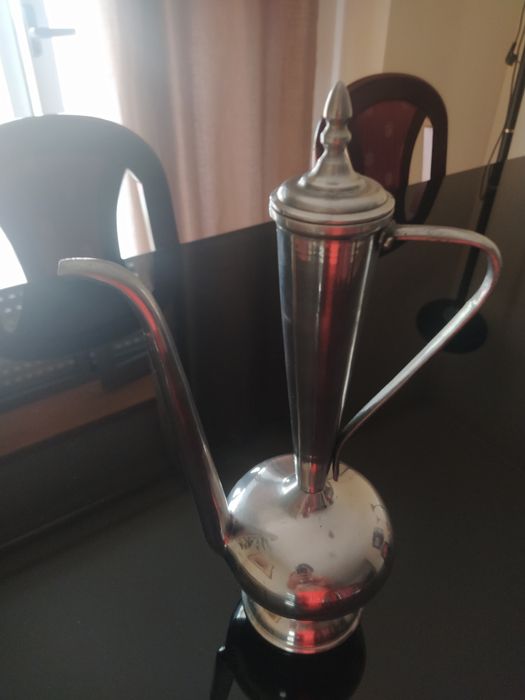 Peça decorativa em estanho