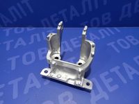 Кронштейн передньої опори двигуна Subaru Outback 2012-2019 41032AJ20A