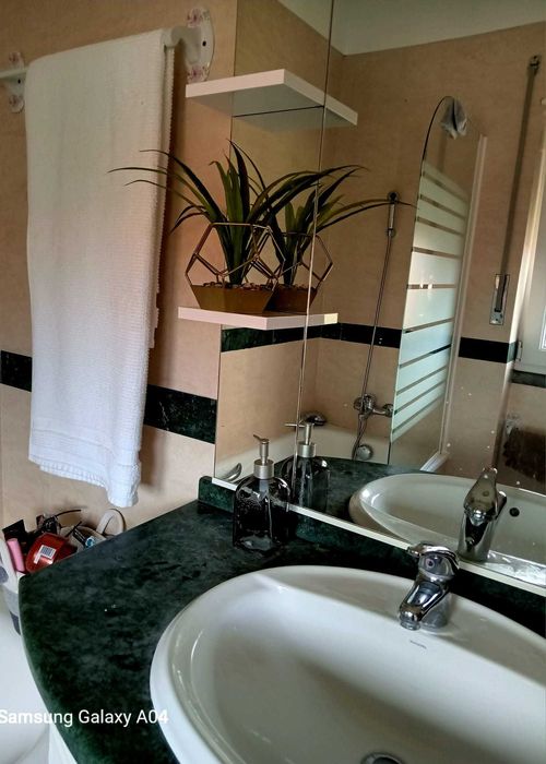 Casa T6 com duplo salão, jardim e garagem – São Domingos de Rana –